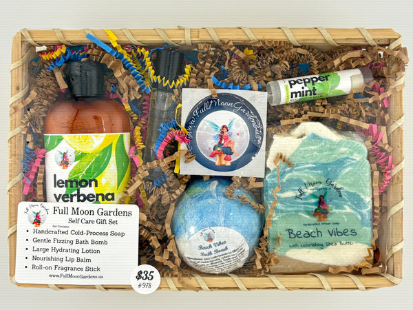 Holiday Self Care Gift Box with Bath Bomb